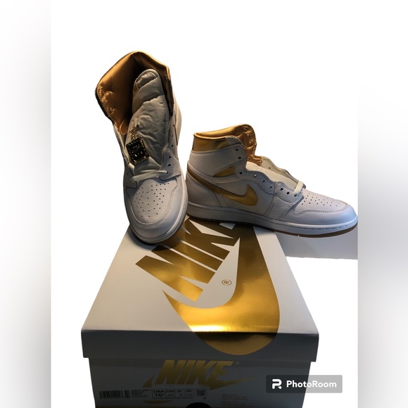 Jordan Shoes - Jordan 1 Retro High OG White Metallic Gold (Women's 10.5) Unisex New With OG Box